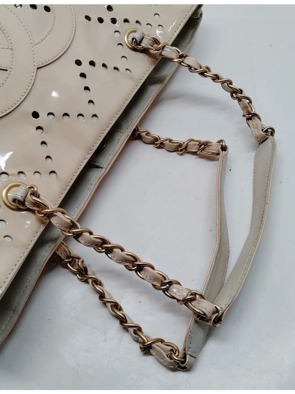 Authentic CHANEL Cream Perforated Leather Tote with Chain-Strap Handles - Picture 3 of 7